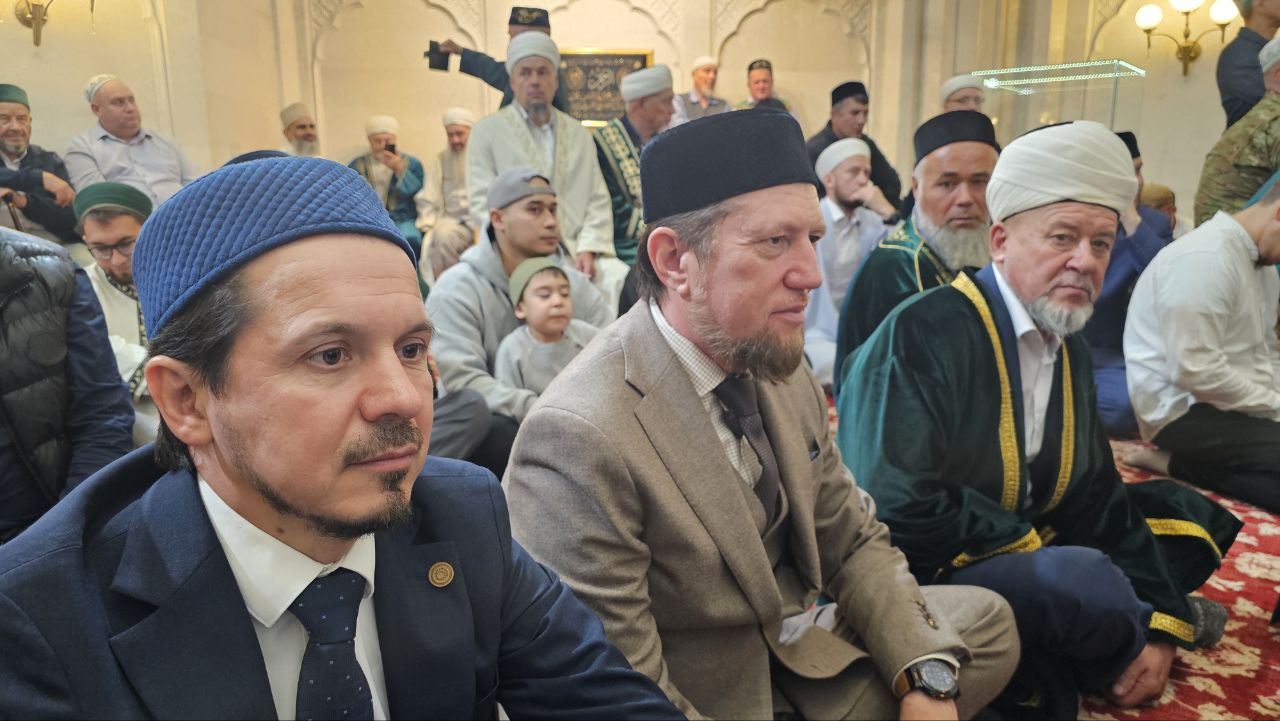 Илдар хәзрәт Баязитов һәм имамнар Болгарда дога кылды. Төп яңалыклар Илдар хәзрәт Баязитов һәм имамнар Болгарда дога кылды. Төп яңалыклар