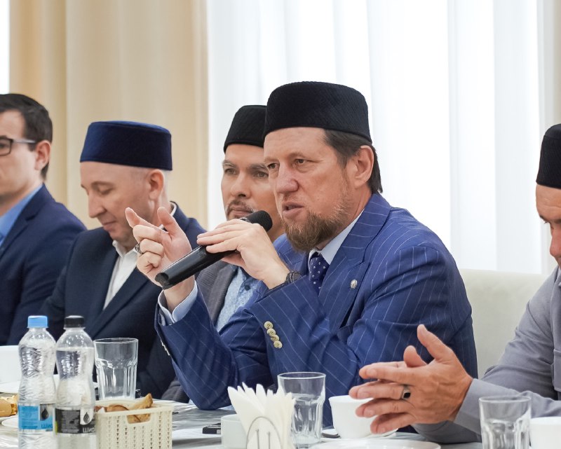 Илдар хәзрәт Баязитов: Эшмәкәрләрне хәйриячелеккә ничек күндерергә?