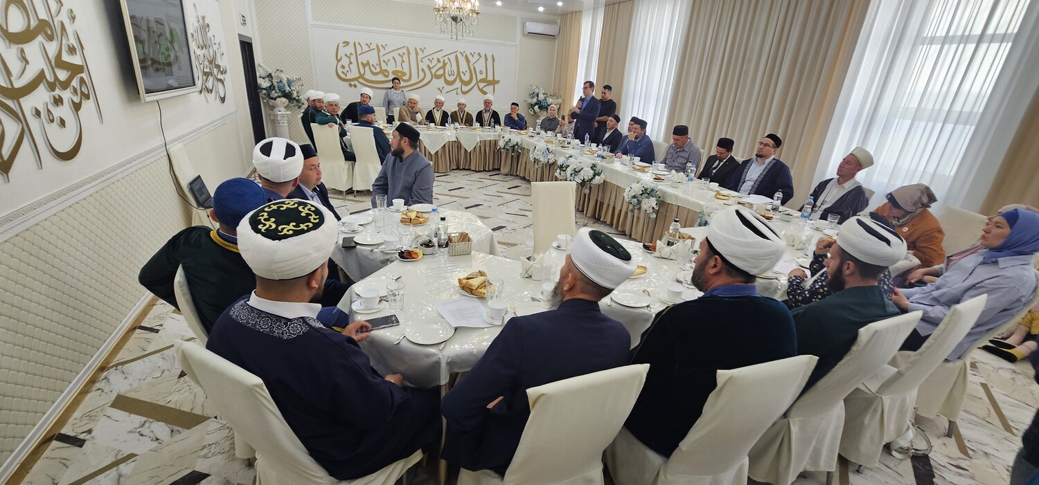 Казан шәһәренең Киров һәм Мәскәү районнары мөхтәсибәте имамнары җыелышы узды