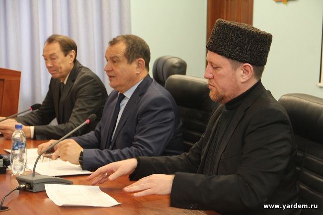 Генерал-лейтенант Дәүфит Хамадишин катнашында Татарстан УФСИНе җыелышы булып узды. Төп яңалыклар