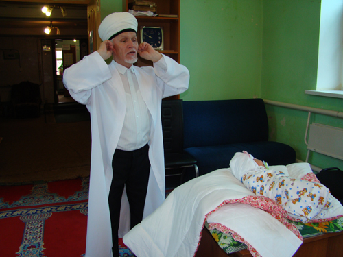 Дамир Минаваровның кызына Мәдинә исеме кушылды. Төп яңалыклар